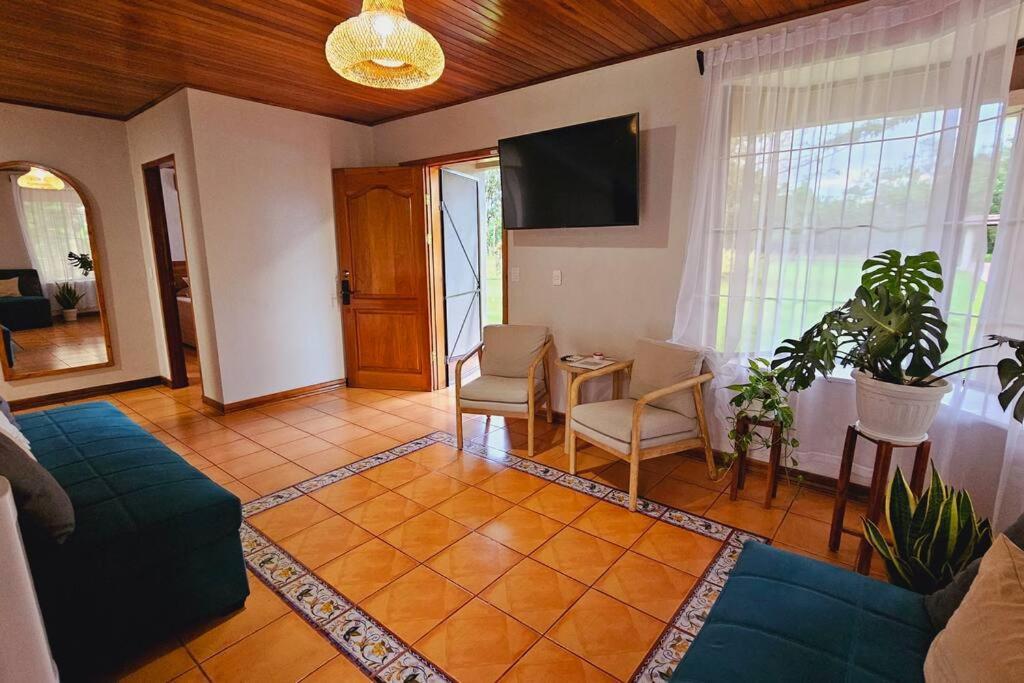 Casa Roble Fortuna La Fortuna Екстер'єр фото