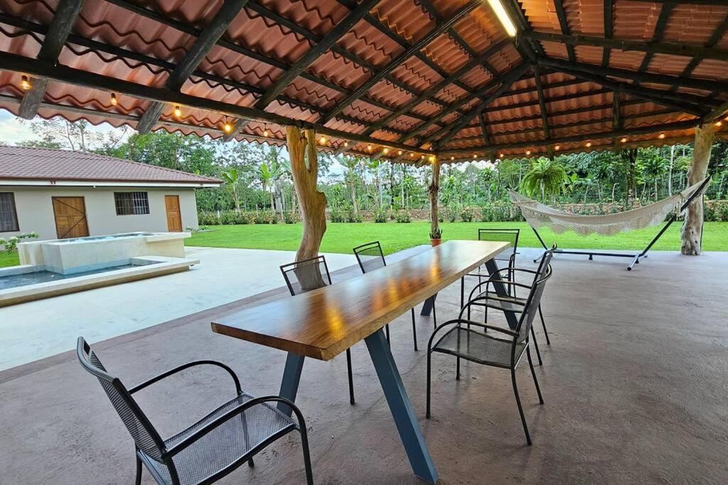 Casa Roble Fortuna La Fortuna Екстер'єр фото