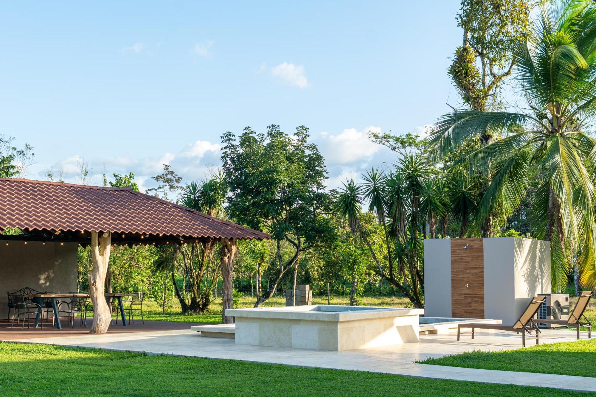 Casa Roble Fortuna La Fortuna Екстер'єр фото